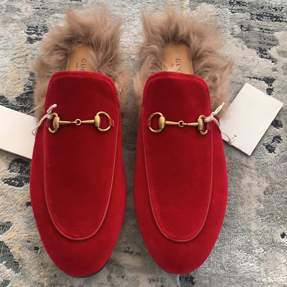 Women’s Gucci Princetown Fur-Lined Slipper!